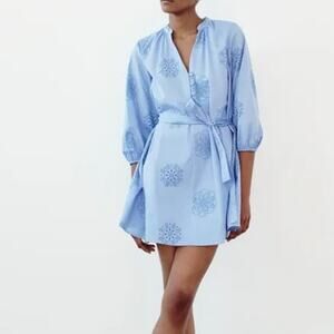 rubberized embroidery short dress NEW WITH TAGS ZARA SKY BLUE POPLIN DRESS WITH RUBBERISED EMBROIDERY SIZE  SMALL